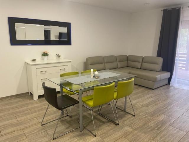 Yacht Club Apartamenty Radzyń Eksteriør billede